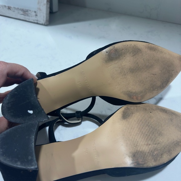 EUC maybe worn a few times low heels - Picture 8 of 9